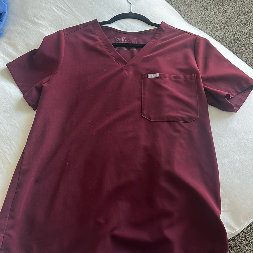 Women’s Figs Scrub Top